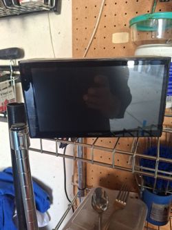 Kenwood radio with  navigation 12 in  subs 120 4 all