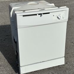 Dishwasher Model GSD2100V70WW