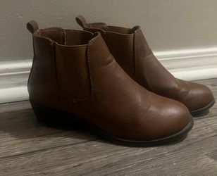 Size 6 Refresh TILDON-02 Cognac Booties – Almond Toe, Comfy 1.75” Heel 