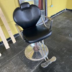 Salon Chairs ,Shampoo Bowl, Booths And Salon Mirrors