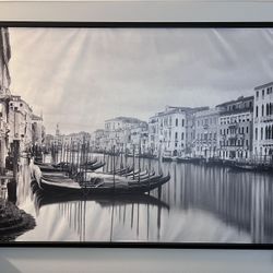 Venice Living Room Picture
