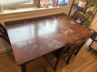 Table and Chairs *PICK UP ONLY*