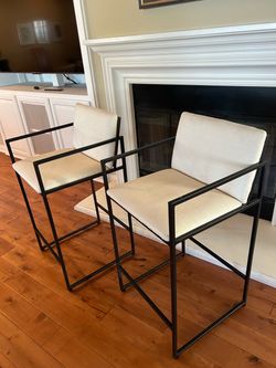 2 Barstools