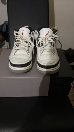 Air Jordan 3s  summit white/fire red