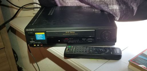$80 Working Original Sony VHS/VCR w/working Remote! Read Details