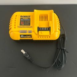 $65 New Dewalt Fast Charger (20-Volt) 8amp