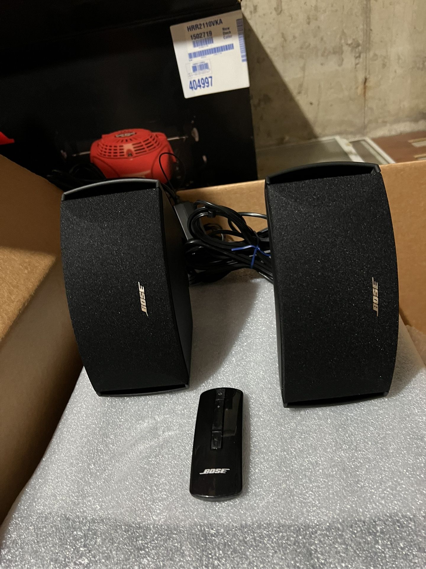 Bose 2.1 Speaker System With Subwoofer- Used