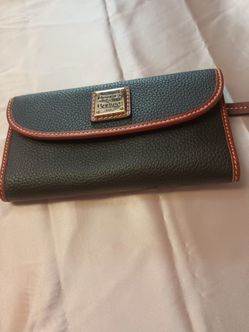 New Dooney and Burke wallet