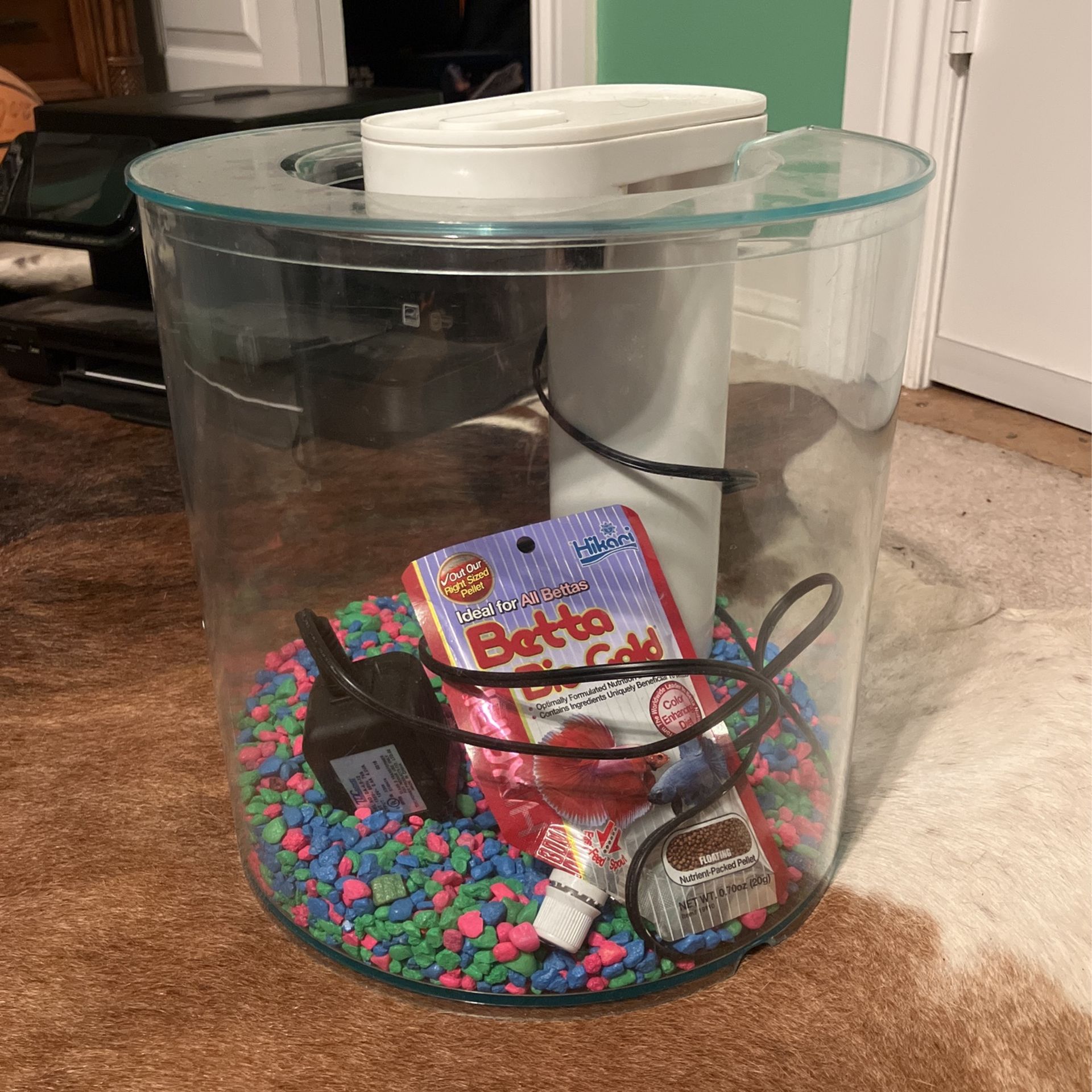 3.5 Gal Fish Tank w/ Lighted Automatic Filter