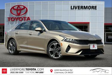 2022 Kia K5