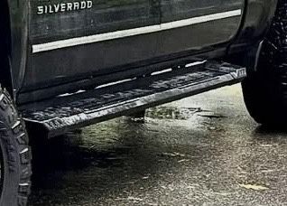 Rough Country HD2 Aluminum Running Boards