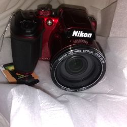 Nikon Coolpix B500