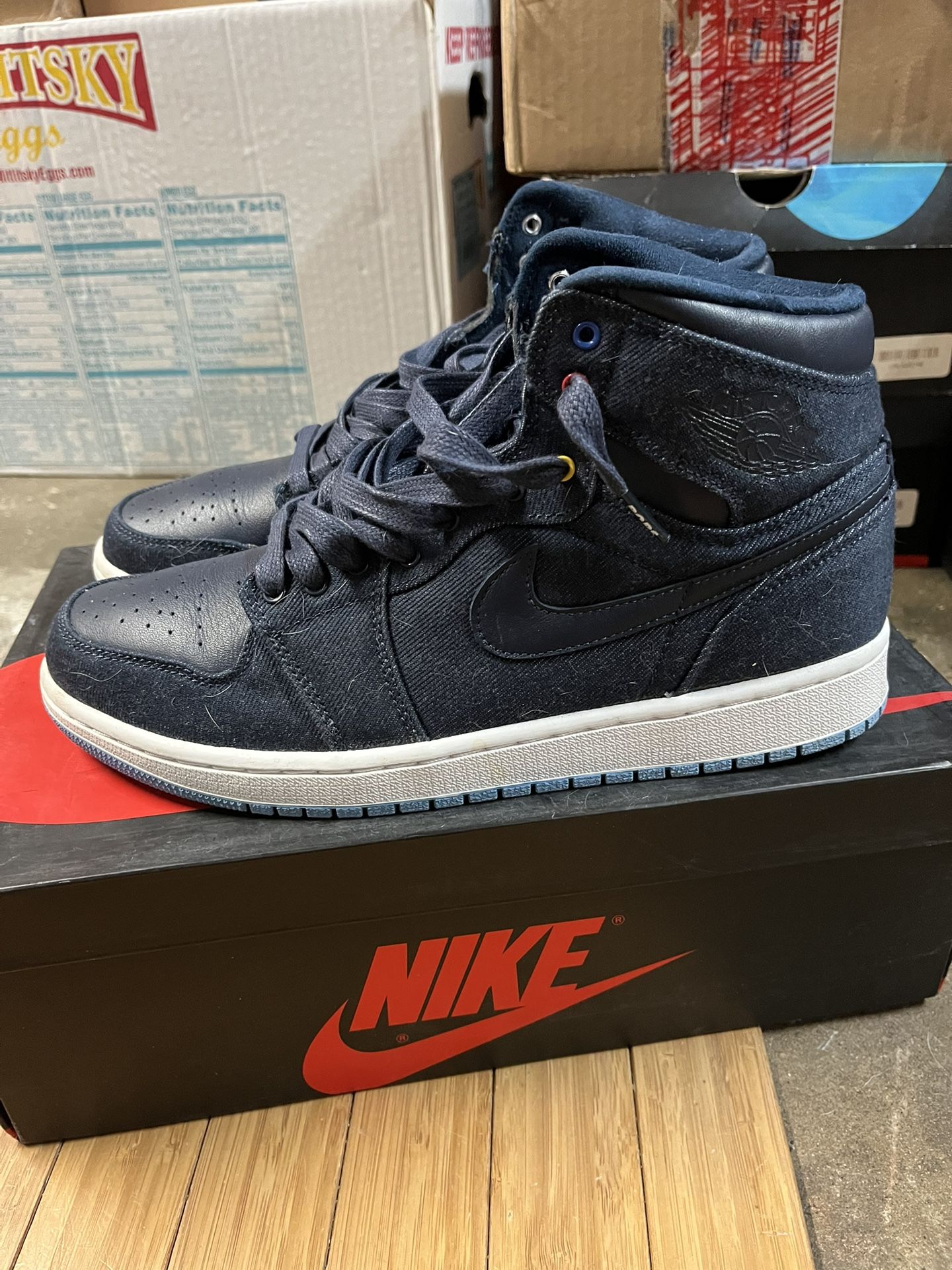 Air Jordan 1 Hi Family Forever