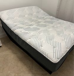 Beautyrest PreassureSmart Queen Mattress + Adustable Bed base set