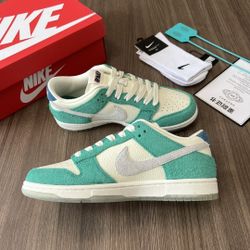 KasinaxNike Dunk LowRoad Sign”