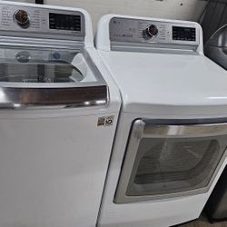 LG Washer And Dryer Electric 