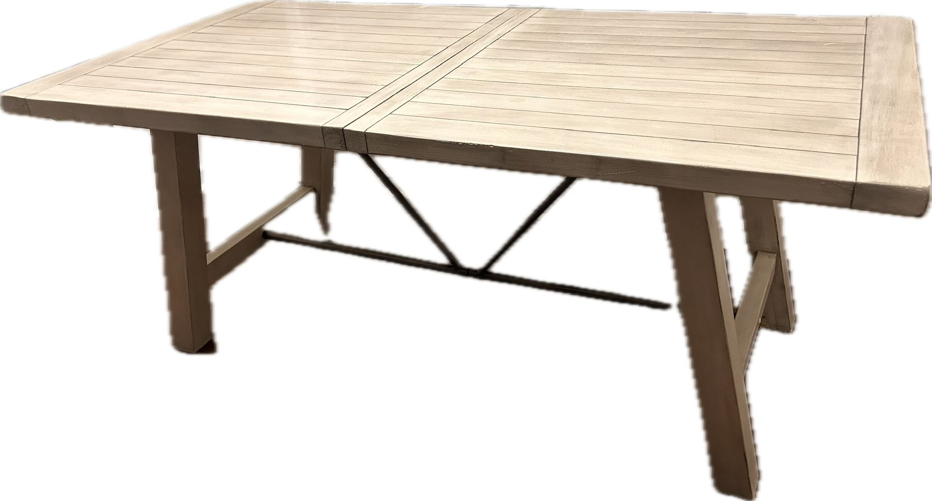 White Wash Sturdy Wooden Dining Table