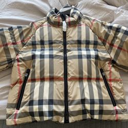 Burberry puffer Coat