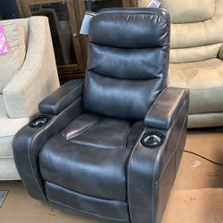 Power Recliner Chair!