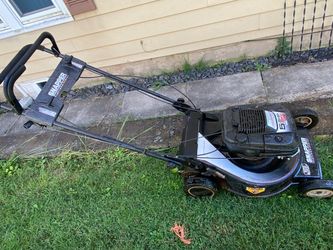 Good working self-propelled snapper mower