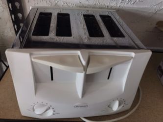 4 slice toaster Thumbnail
