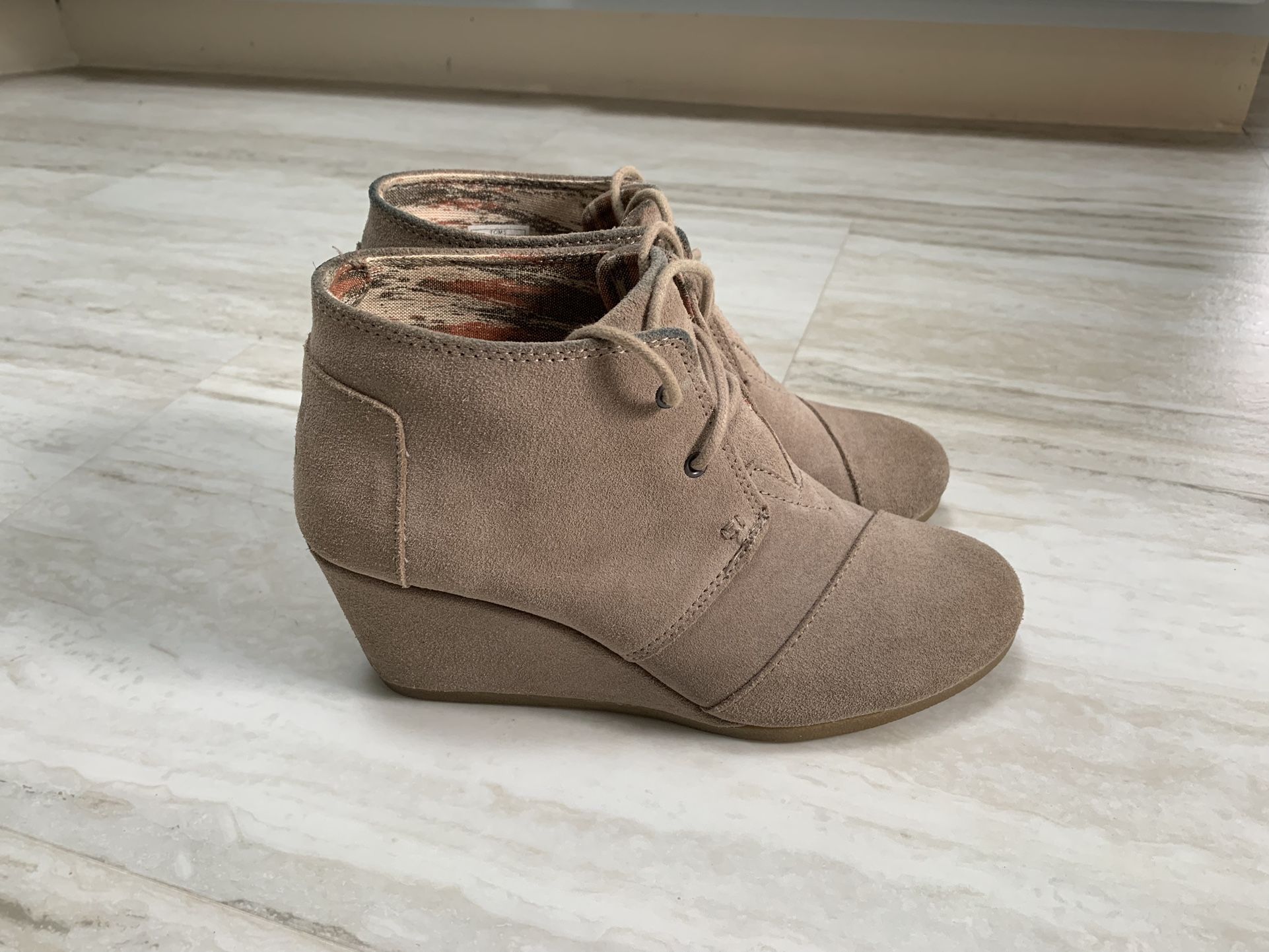 Toms Wedge Ankle Boots