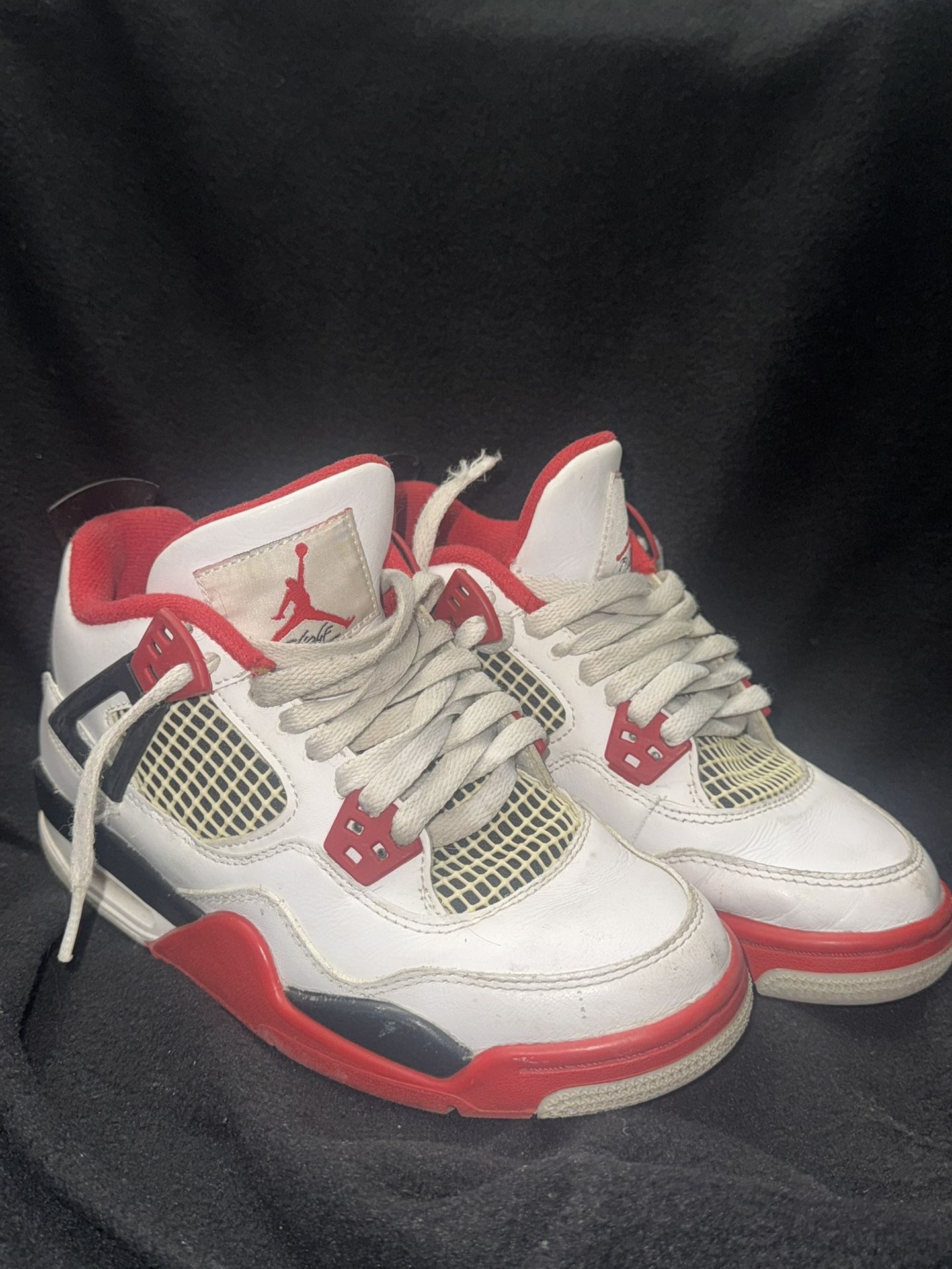 Air Jordan 4 GS Fire Red – Retro – Used Condition – Size 5Y