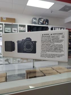 Sony A7V w/ 28-70mm II