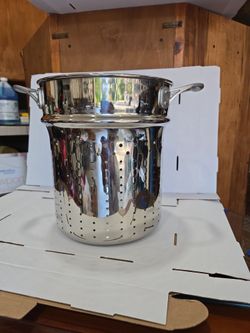 Calphalon 8 Quart Colander