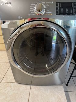 Samsung Front Load Dryer with Steam