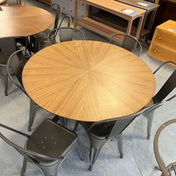 Round With 6 Chairs (in Store)