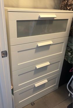 4-drawer dresser