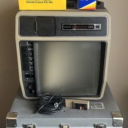 Vintage Kodak Ektagraphic Model 460 AudioViewer Slide Tray Tabletop Projector