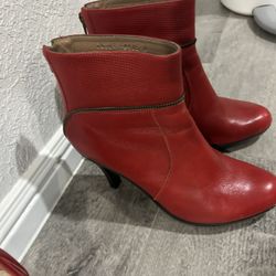 Peruvian Leather 7.5 Size