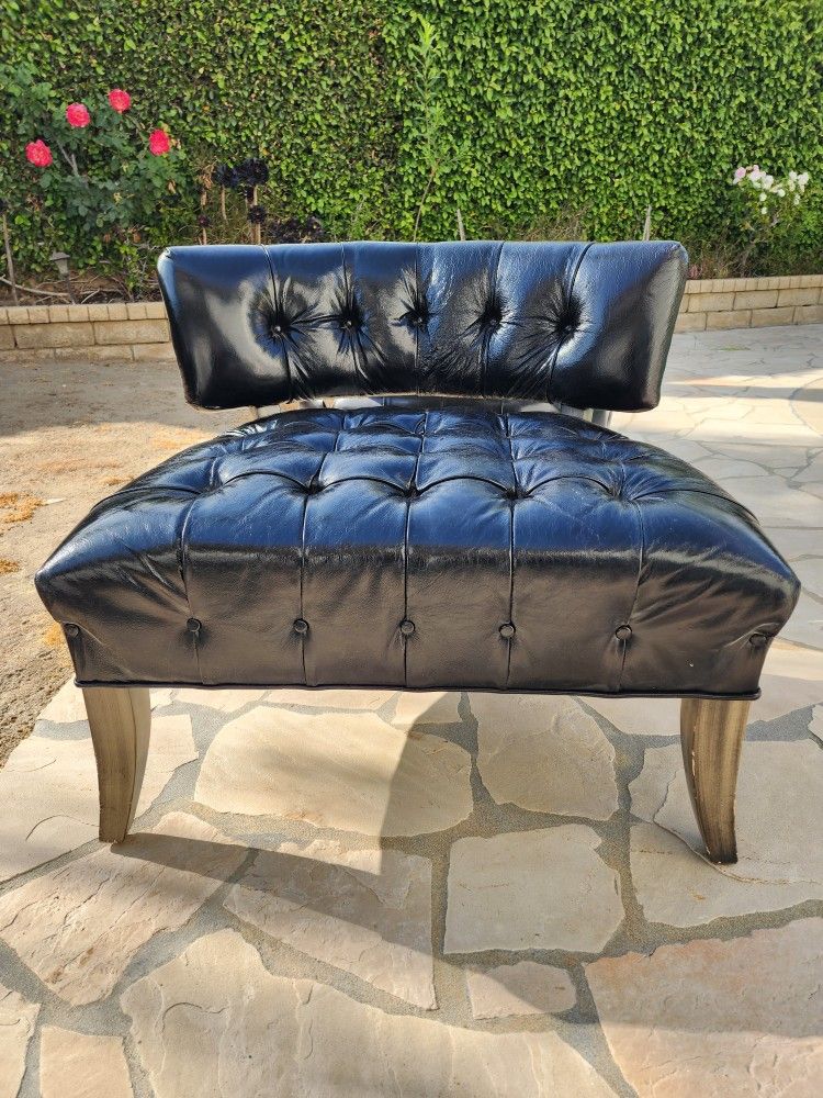 Lounge Style Chairs
