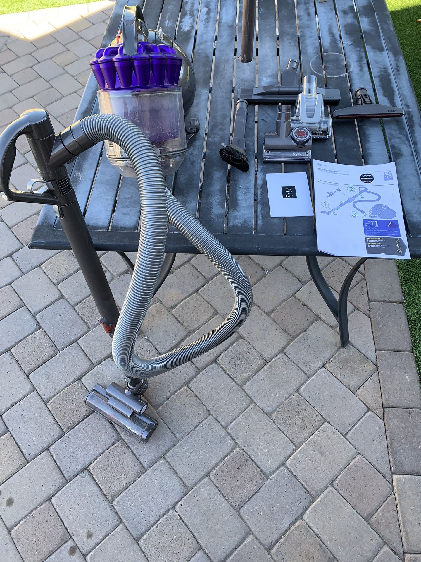 Dyson Floor Vacuum Cleaner With All Accessories