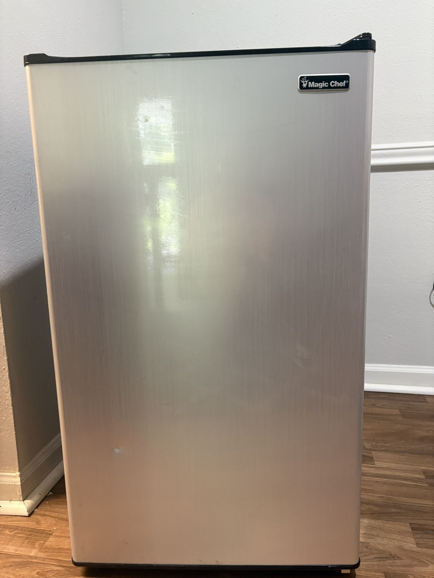 Magic Chef Mini Fridge