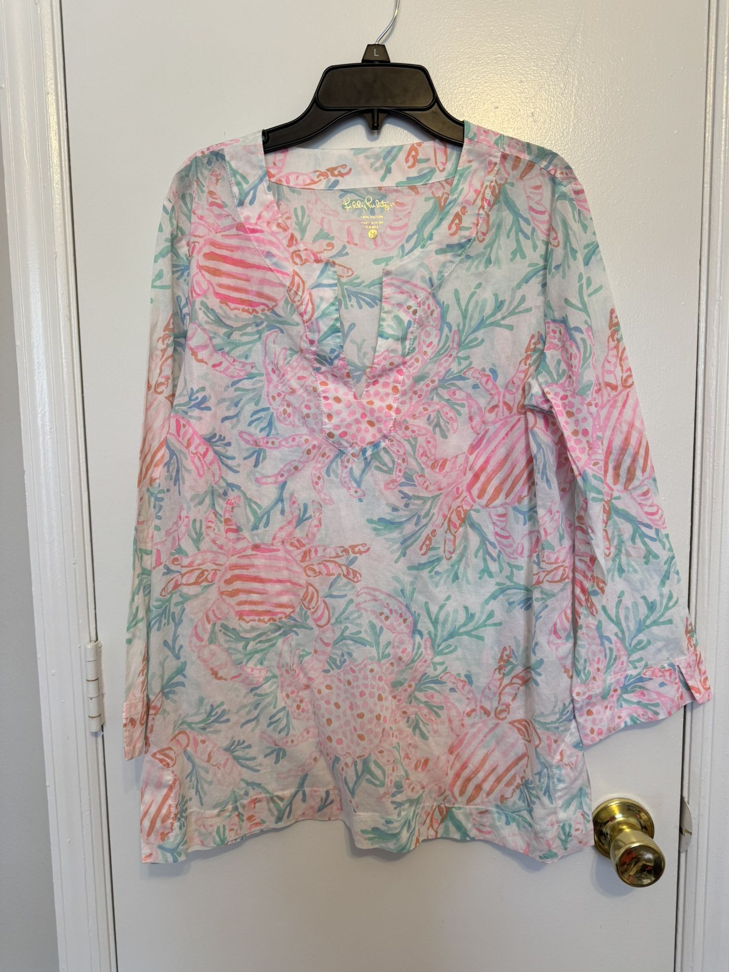 Lilly Pulitzer Amelia Island Tunic Resort White Pink CRAB Blue Top Size M