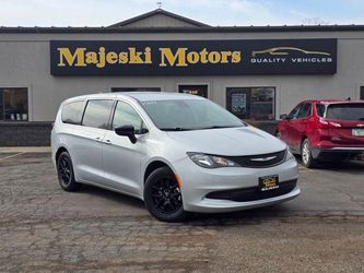 2024 Chrysler Voyager