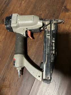 pneumatic Porter-Cable 16-Gauge Finish Nailer