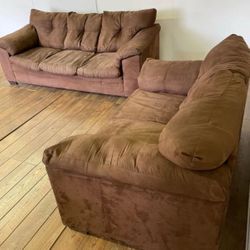 Brown Couch and Loveseat *Free Delivery*