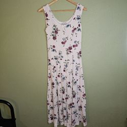 En Focus Floral Dress (No Size, likely Medium)