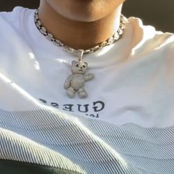 Necklace With Pendant 
