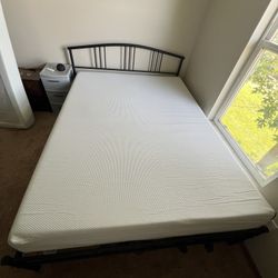 ZINUS 8” Green Tea Cooling Memory Foam Mattress – Queen Size (Mattress only)