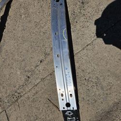 Toyota Camry Front Rebar Oem 