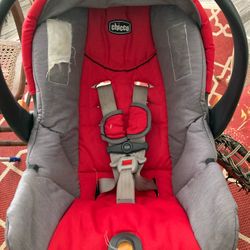 Chicco  Keyfit 30 Infant Car Seat In Good Condition