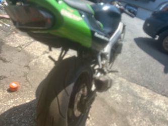 Zx750