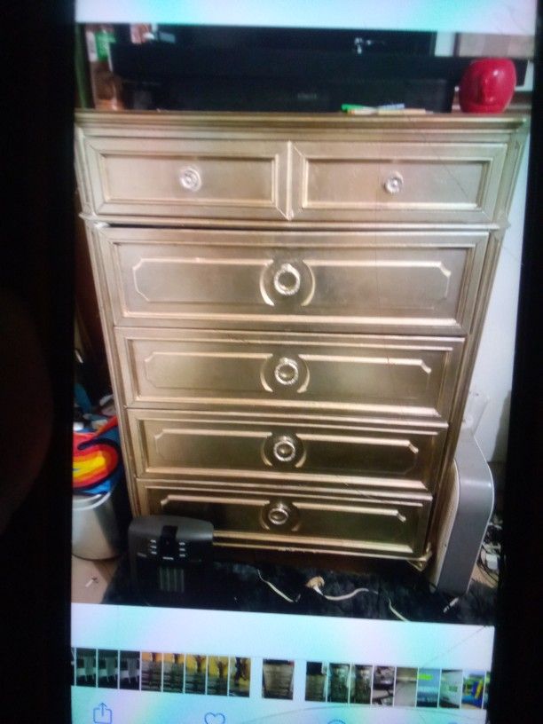 Set Of 2 Dressers