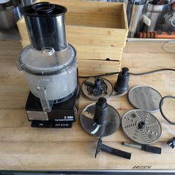 Commercial Waring Food Processor 2.5 Qt.