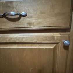 Cabinet Pulls & Handles